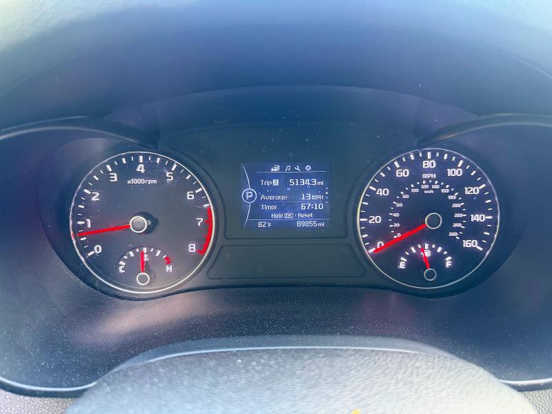 Photo 8 from auction – 2018 KIA OPTIMA EX with VIN 5XXGU4L36JG206570