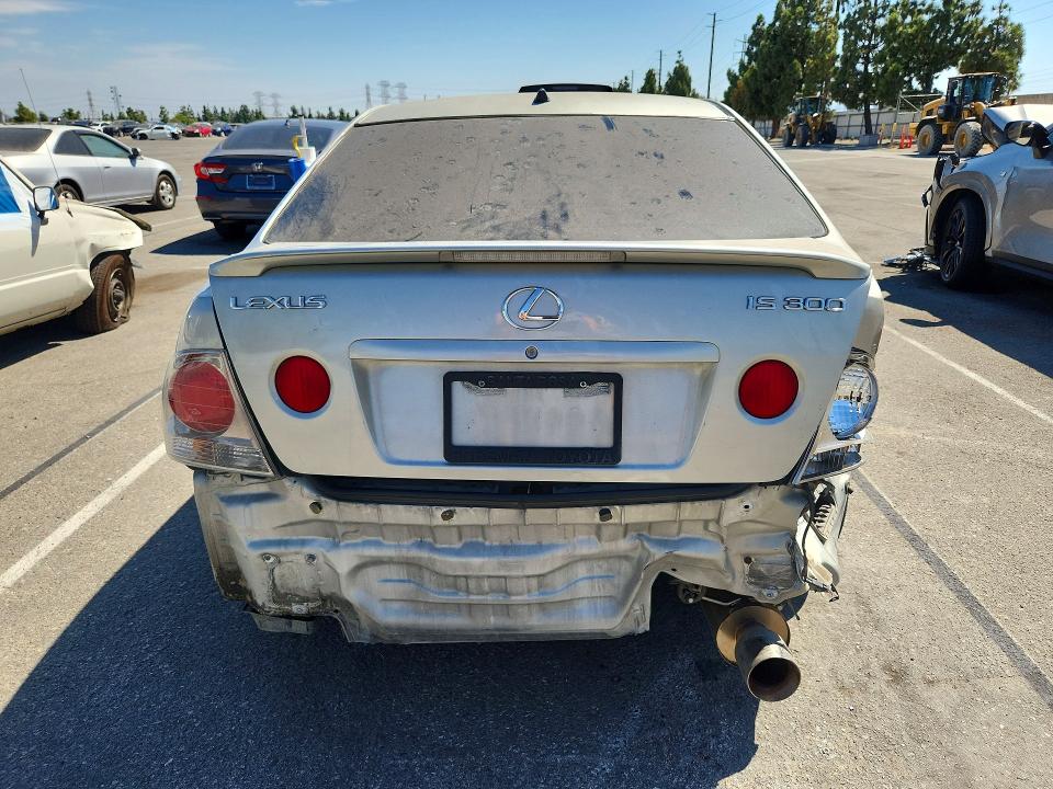 Photo 6 from auction – 2005 LEXUS IS 300 with VIN JTHBD192050095365