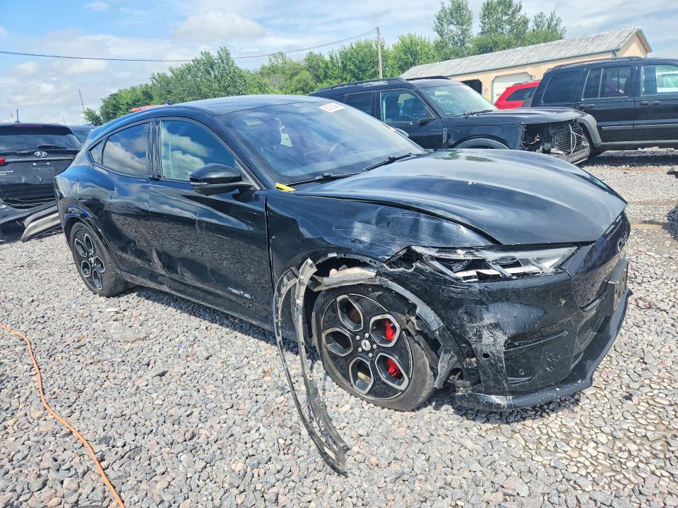 Photo 4 from auction – 2023 FORD MUSTANG MACH-E with VIN 3FMTK4SE6PMA44451