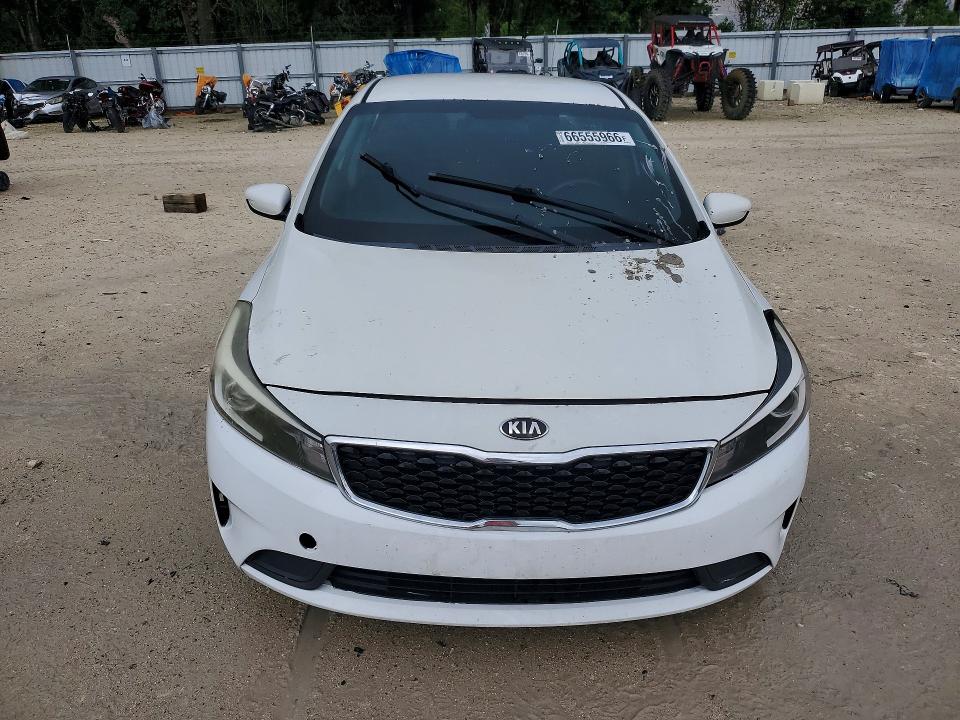 Photo 5 from auction – 2017 KIA FORTE with VIN 3KPFK4A72HE070657