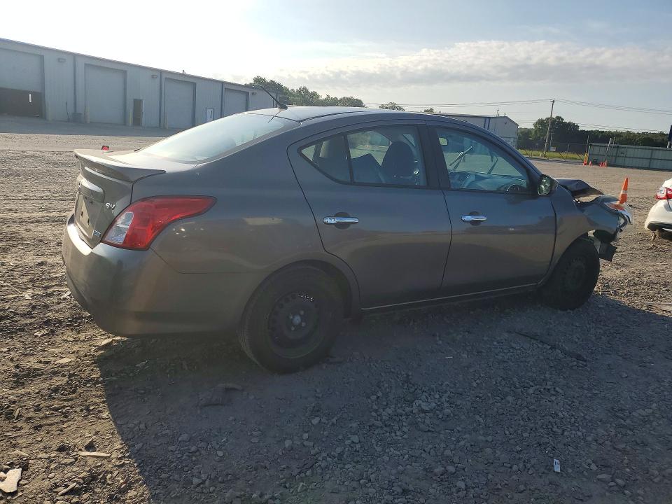 Снимка 3 от търг – 2016 NISSAN VERSA с VIN 3N1CN7AP8GL829837