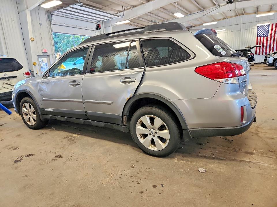 Photo 2 from auction – 2011 SUBARU OUTBACK with VIN 4S4BRCLC4B3441584