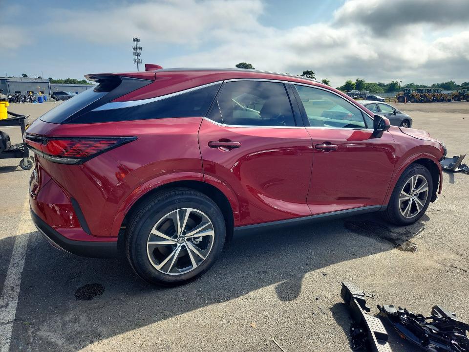 Foto 3 de la subasta – 2026 LEXUS RX 350 con VIN 2T2BAMCA5TC146076