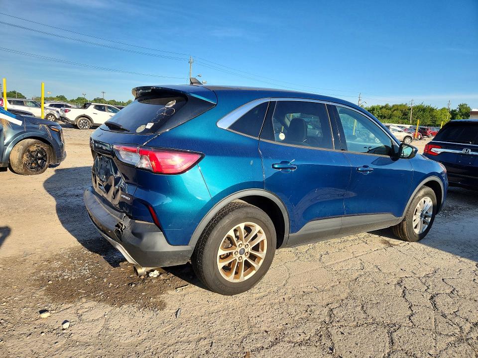 صورة رقم 3 من المزاد - 2020 FORD ESCAPE مع VIN 1FMCU9G66LUC56202