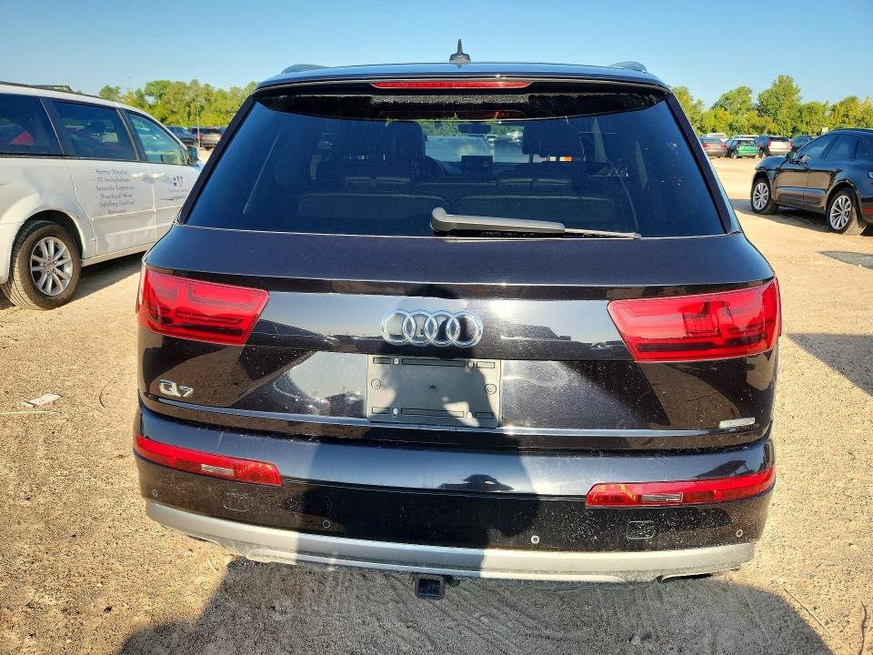 Photo 6 from auction – 2019 AUDI Q7 with VIN WA1LHAF74KD040054