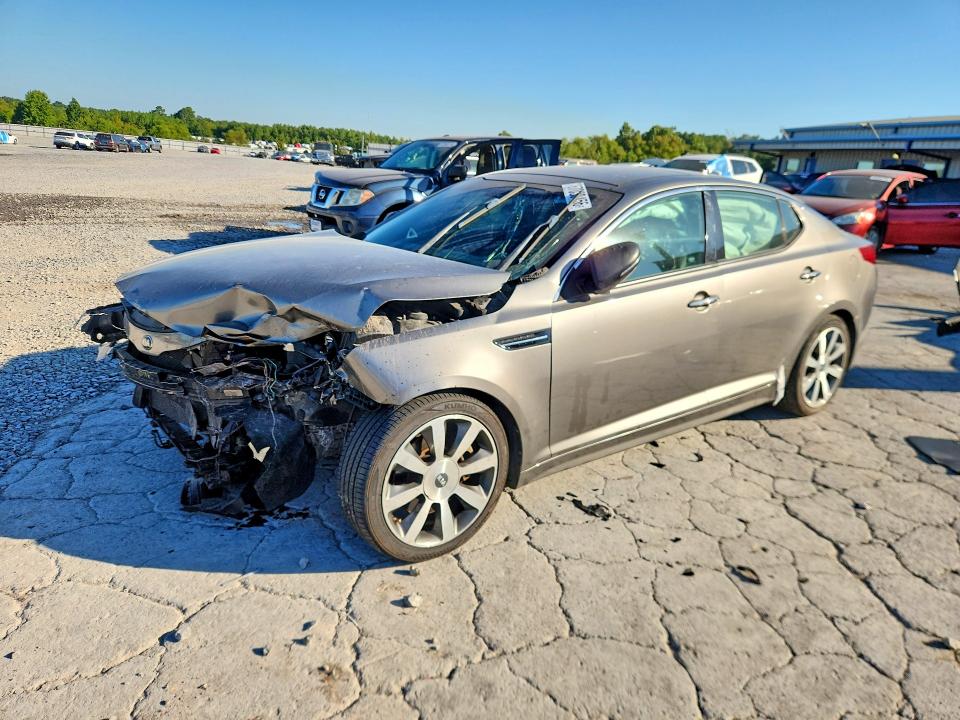KIA OPTIMA 2013 with VIN 5XXGR4A6XDG150295 - Photo from auction