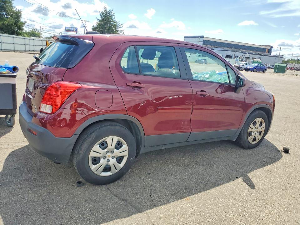 Photo 3 from auction – 2016 CHEVROLET TRAX with VIN 3GNCJKSB6GL255681