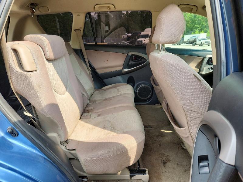 Photo 11 from auction – 2006 TOYOTA RAV4 with VIN JTMZD33V065007899