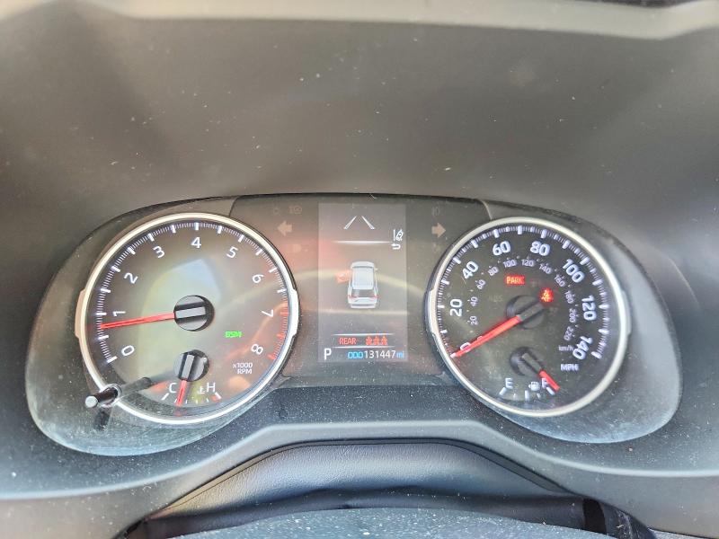 Photo 9 from auction – 2019 TOYOTA RAV4 with VIN 2T3W1RFVXKW047548