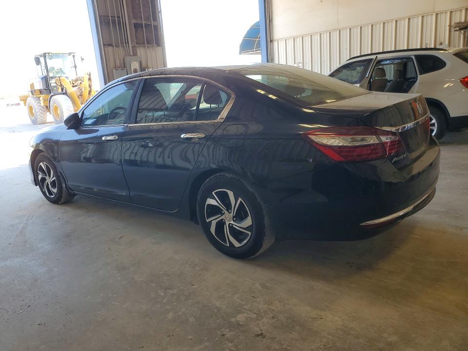 Photo 2 from auction – 2017 HONDA ACCORD with VIN 1HGCR2F35HA106080