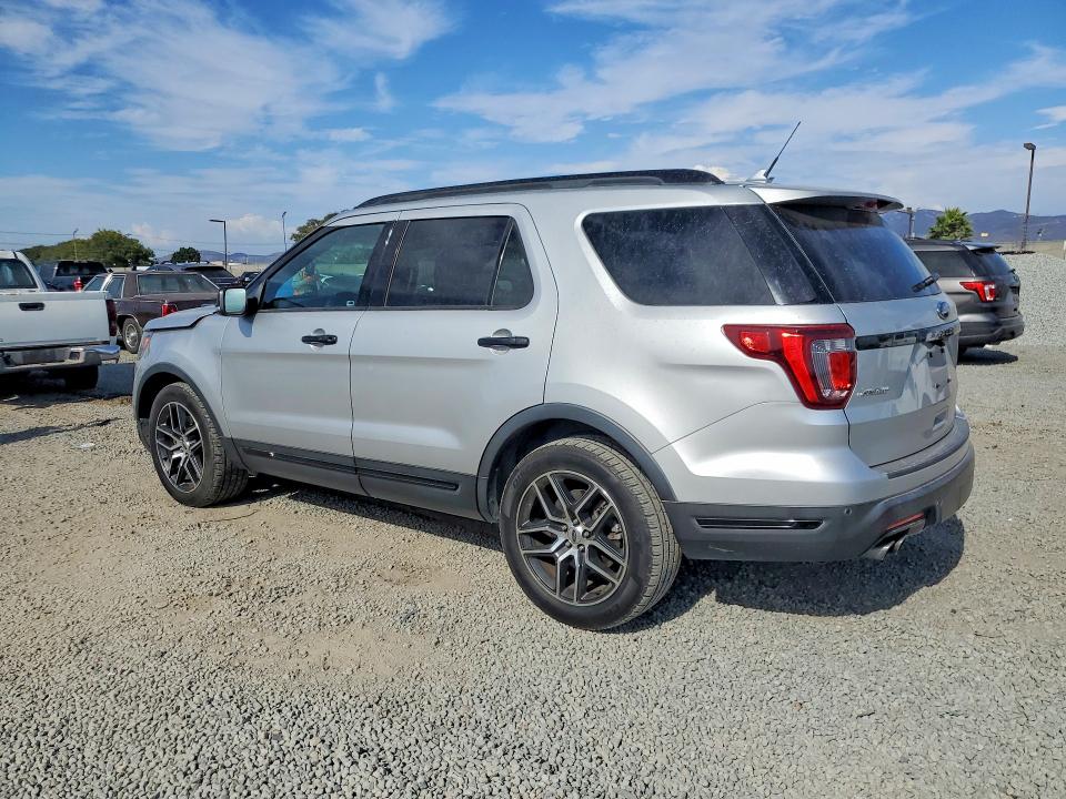 Photo 2 from auction – 2019 FORD EXPLORER with VIN 1FM5K8GT8KGB48112