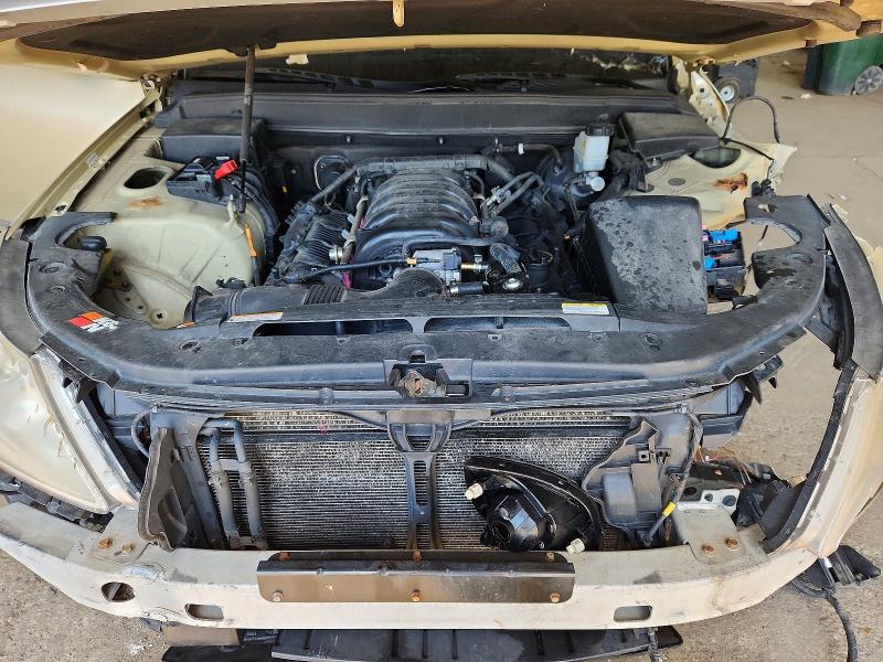 Photo 11 from auction – 2011 HYUNDAI GENESIS with VIN KMHGC4DF2BU129134