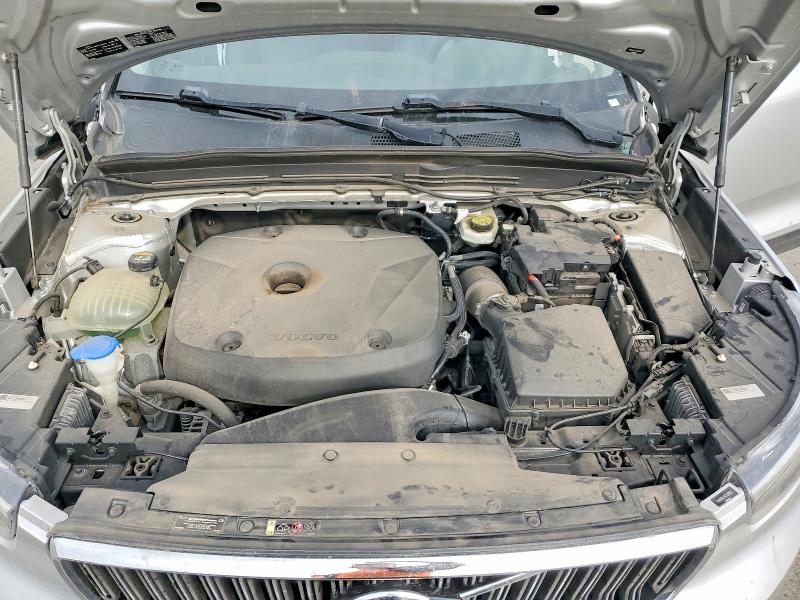 Photo 12 from auction – 2019 VOLVO XC40 with VIN YV4162ULXK2056552