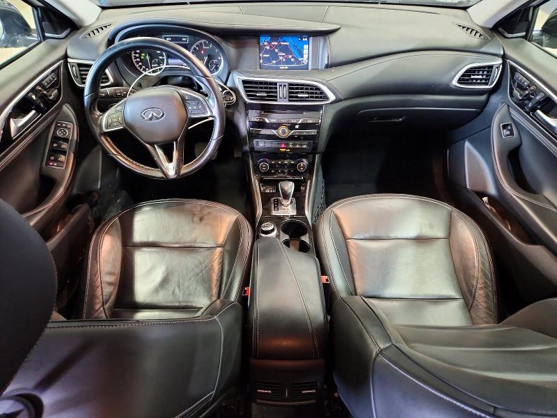 Photo 8 from auction – 2017 INFINITI QX30 with VIN SJKCH5CR3HA025992