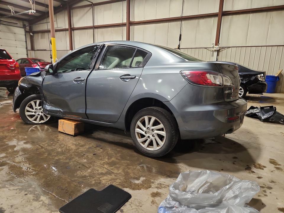 Photo 2 from auction – 2012 MAZDA 3 with VIN JM1BL1V72C1530223