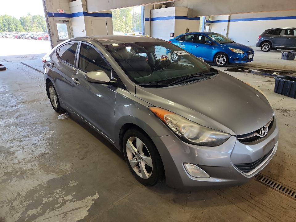 Photo 4 from auction – 2012 HYUNDAI ELANTRA with VIN KMHDH4AE8CU413109