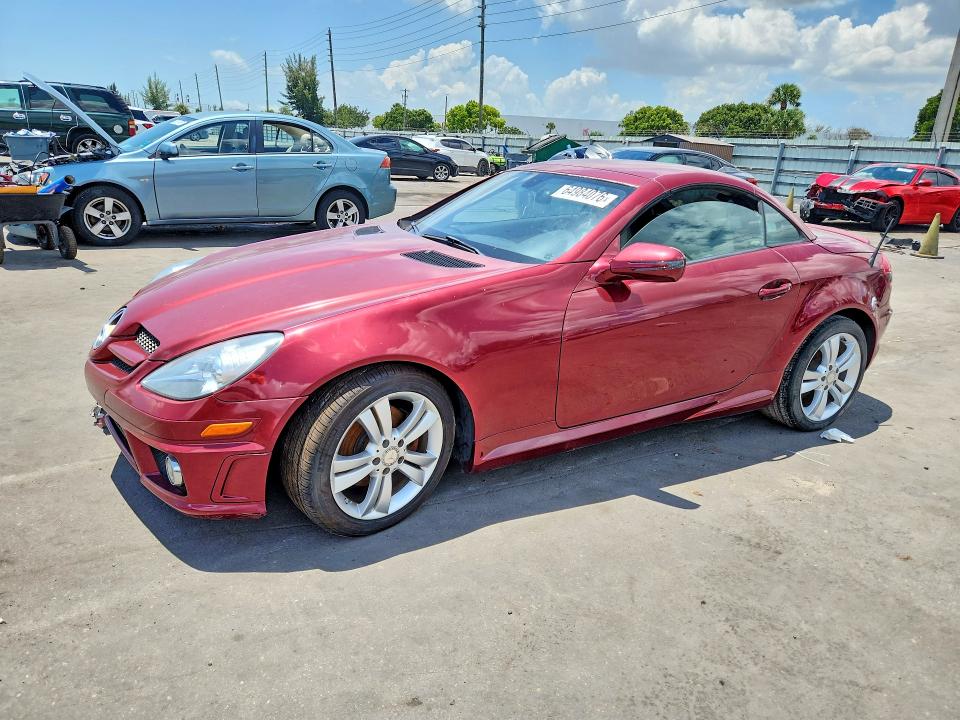 2011 MERCEDES-BENZ SLK
