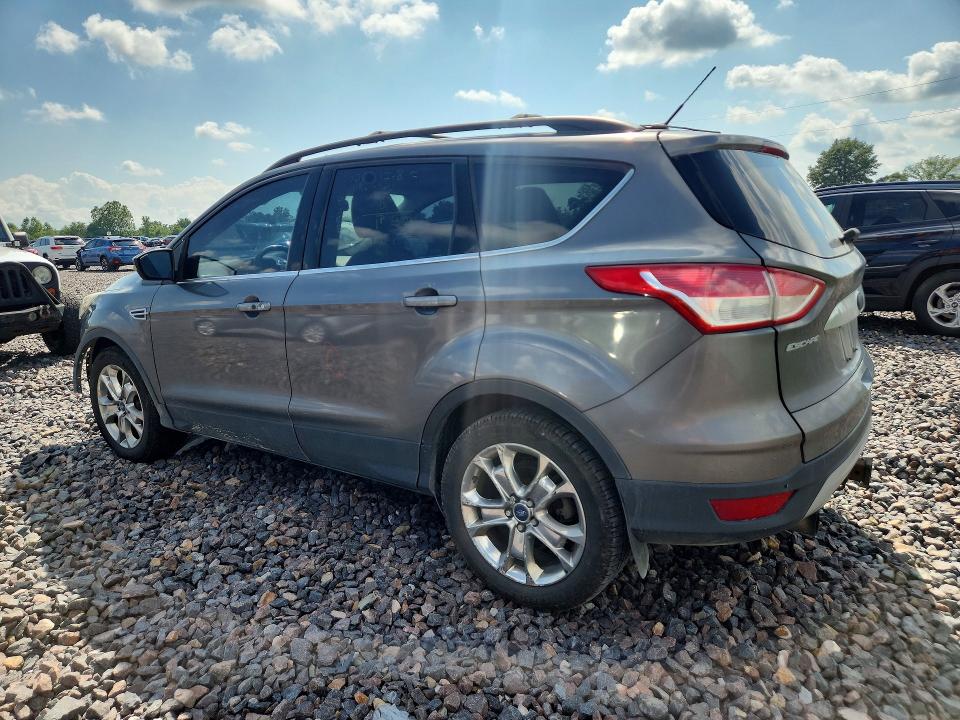 Photo 2 from auction – 2013 FORD ESCAPE with VIN 1FMCU0H90DUD00877
