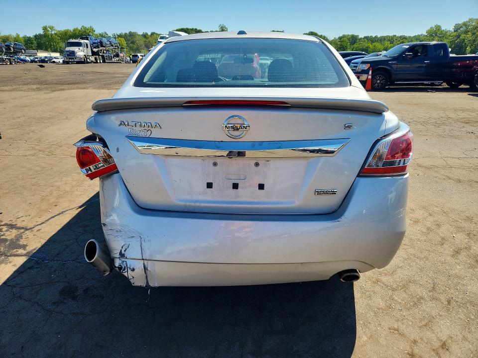 Photo 6 from auction – 2015 NISSAN ALTIMA with VIN 1N4AL3AP2FC594158