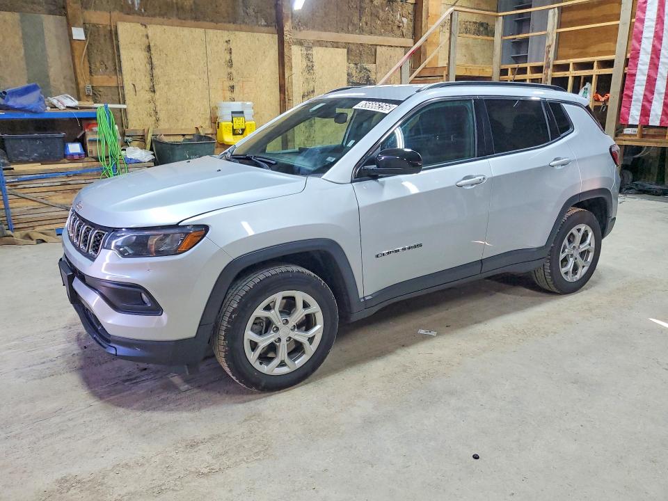 JEEP COMPASS 2024 with VIN 3C4NJDBNXRT133139 - Photo from auction