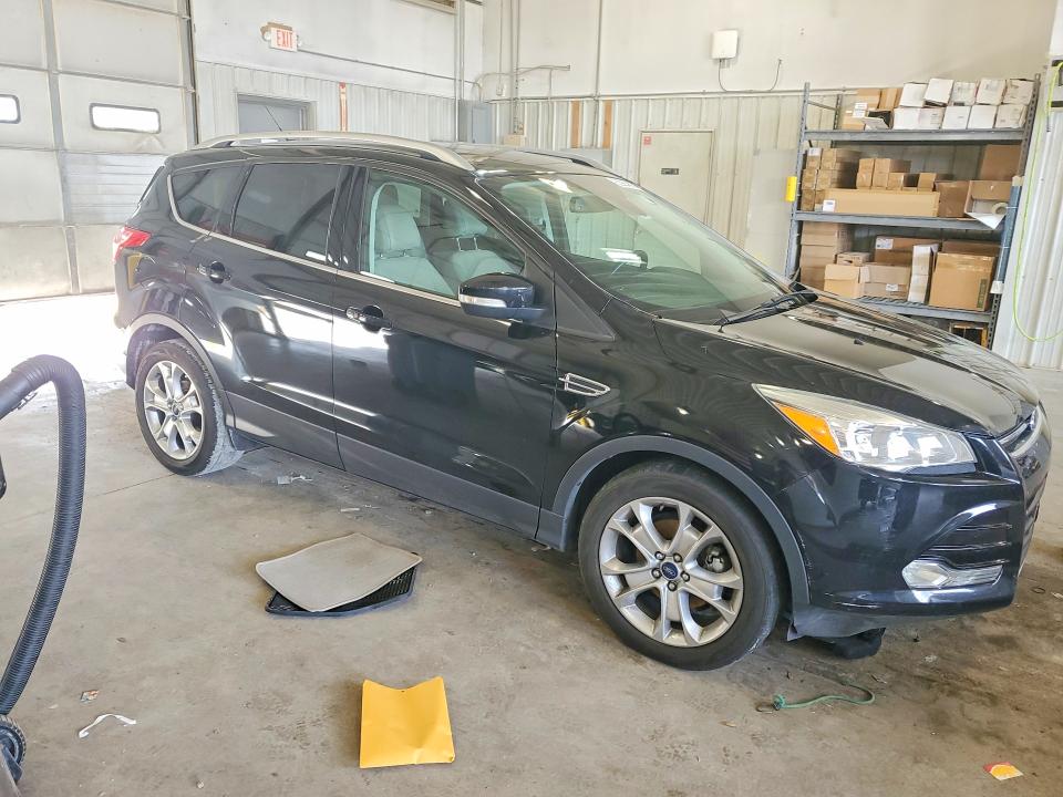 Photo 4 from auction – 2016 FORD ESCAPE with VIN 1FMCU0JX5GUB20436