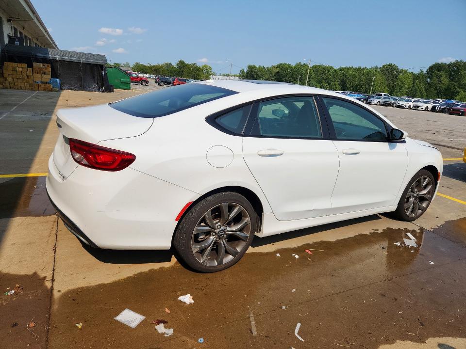 Photo 3 from auction – 2016 CHRYSLER 200 with VIN 1C3CCCBB4GN161618