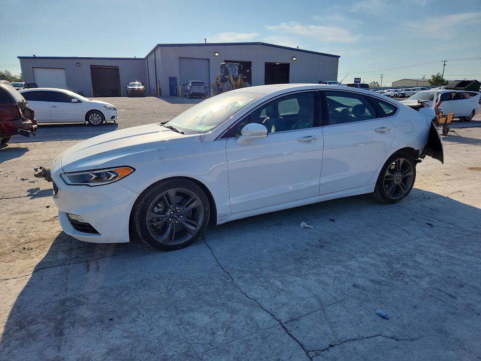FORD FUSION 2017 with VIN 3FA6P0VP9HR200629 - Photo from auction