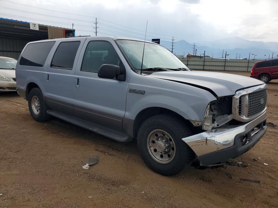 Photo 4 from auction – 2001 FORD EXCURSION with VIN 1FMNU40L21EC08618