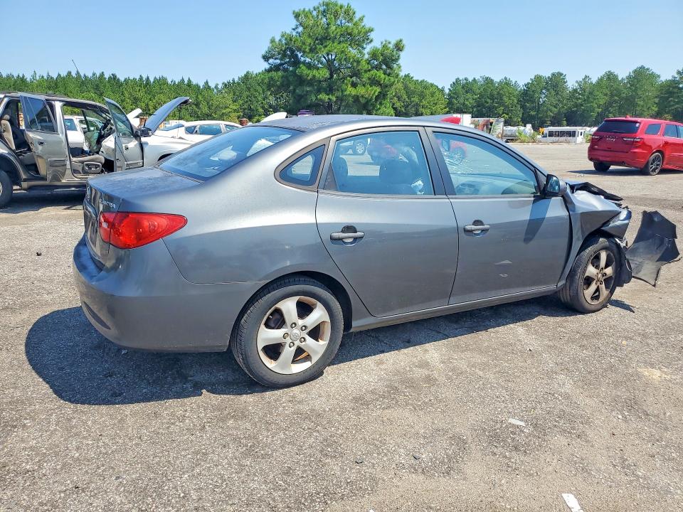 Photo 3 from auction – 2007 HYUNDAI ELANTRA with VIN KMHDU46D97U063149