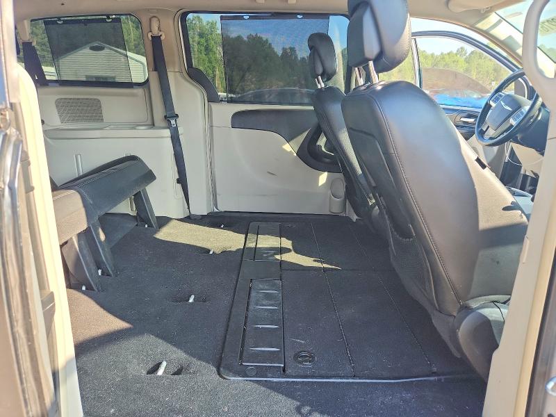 Photo 11 from auction – 2011 CHRYSLER TOWN & COUNTRY with VIN 2A4RR8DG0BR609255