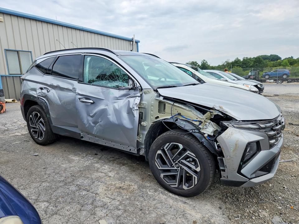 Photo 4 from auction – 2025 HYUNDAI TUCSON with VIN KM8JEDD17SU322884