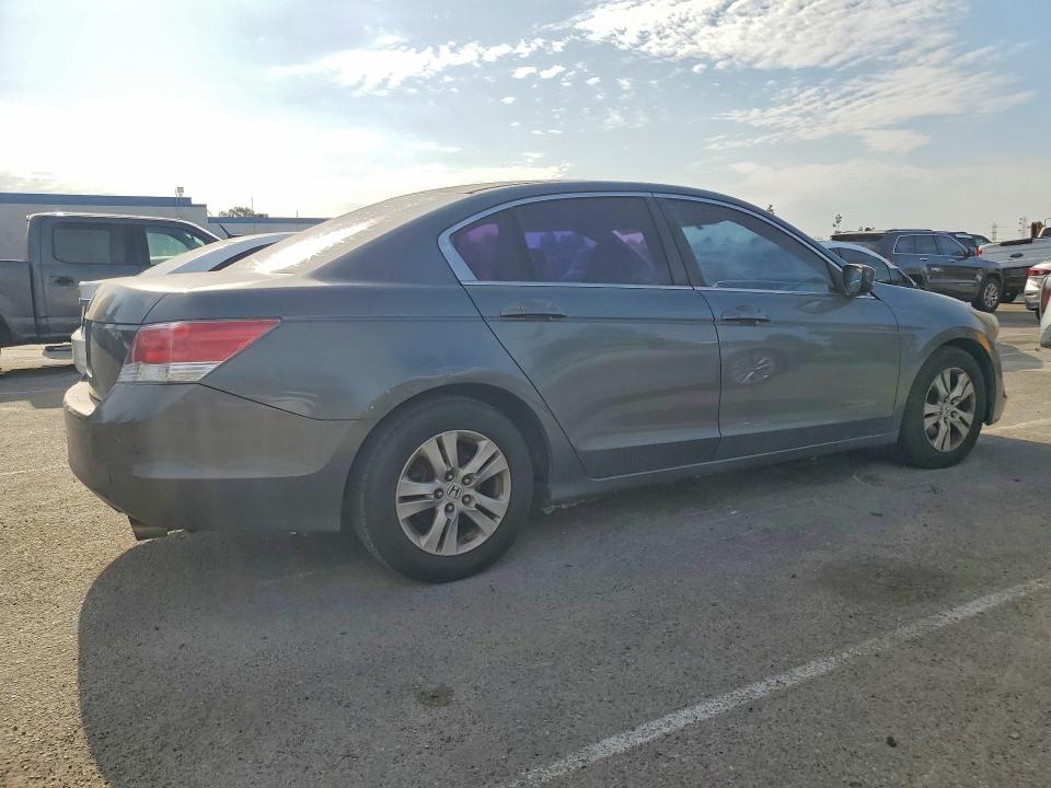 Photo 3 from auction – 2010 HONDA ACCORD with VIN 1HGCP2F49AA051153