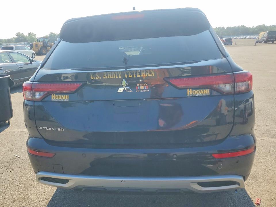 Photo 6 from auction – 2023 MITSUBISHI OUTLANDER with VIN JA4J3UA83PZ014563
