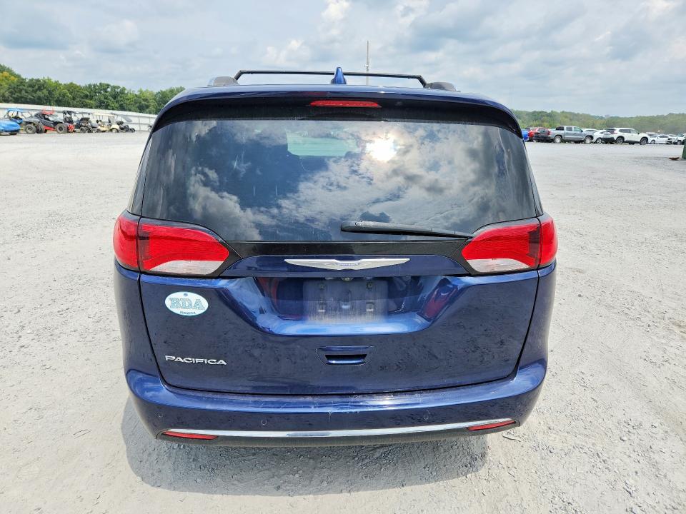 Снимка 6 от търг – 2018 CHRYSLER PACIFICA с VIN 2C4RC1EG5JR132687