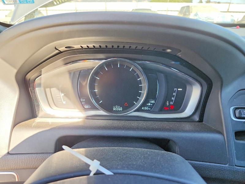 Photo 9 from auction – 2016 VOLVO XC60 with VIN YV449MRK9G2883028
