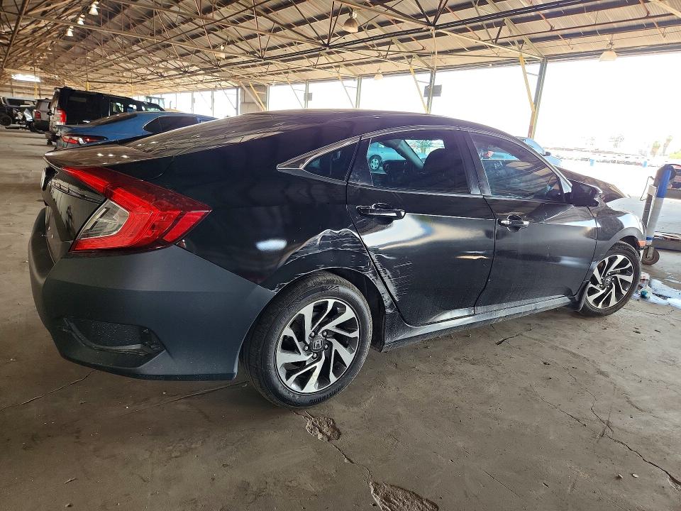 Photo 3 from auction – 2016 HONDA CIVIC with VIN 19XFC2F70GE085229