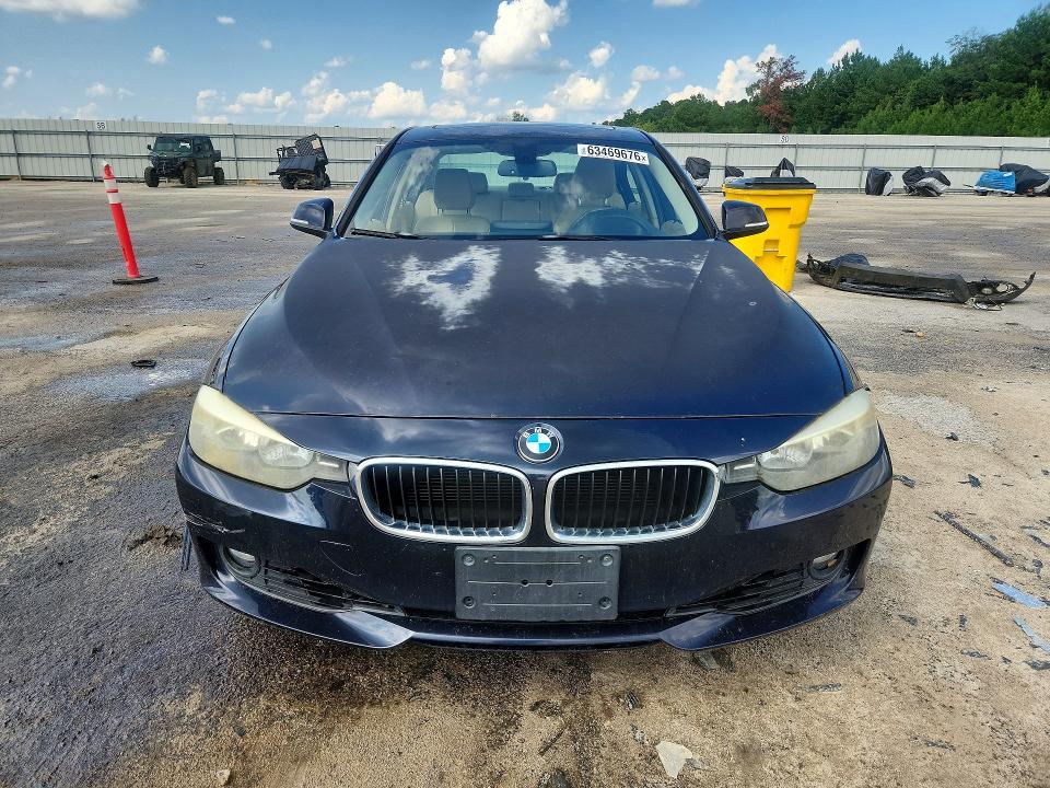Photo 5 from auction – 2012 BMW 328 with VIN WBA3C1C59CF433090