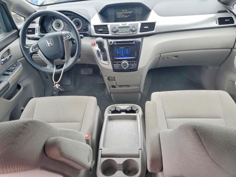 Photo 8 from auction – 2016 HONDA ODYSSEY with VIN 5FNRL5H42GB072669