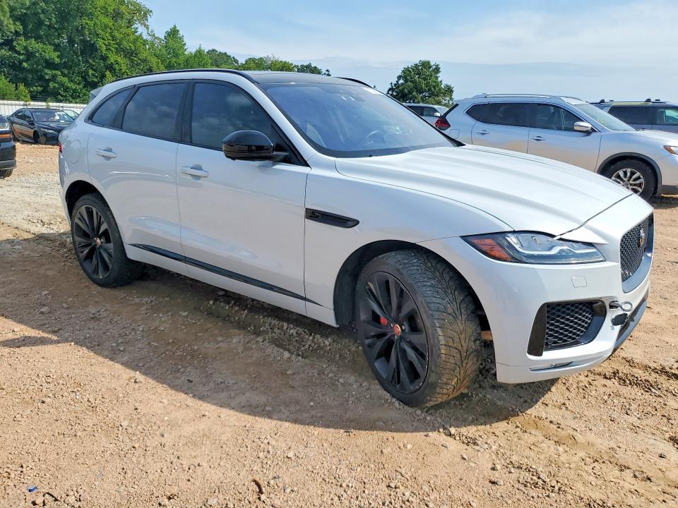 Photo 4 from auction – 2019 JAGUAR F-PACE with VIN SADCM2FV7KA397918