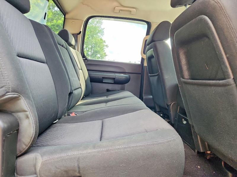 Photo 10 from auction – 2012 GMC SIERRA with VIN 1GT120CG4CF221755