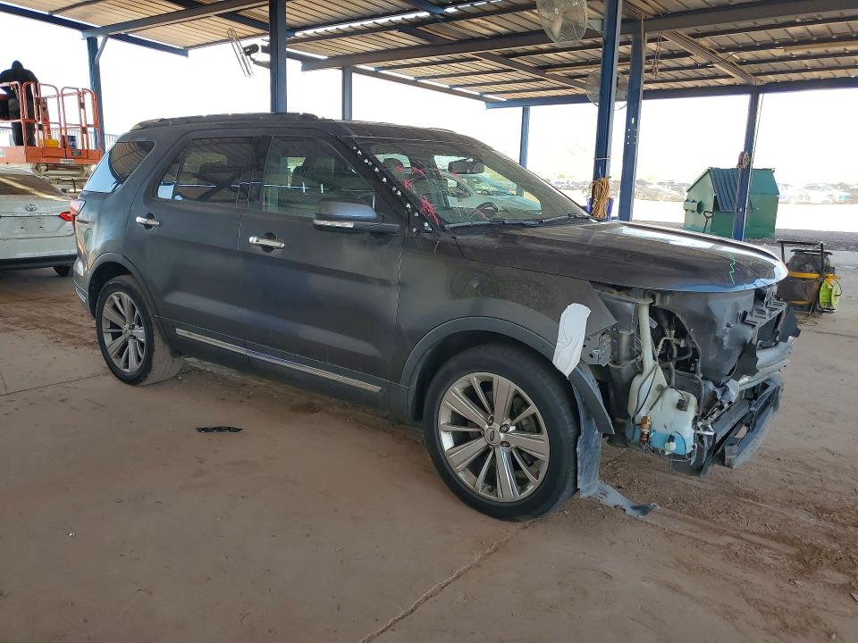 Photo 4 from auction – 2019 FORD EXPLORER with VIN 1FM5K7F82KGB21835