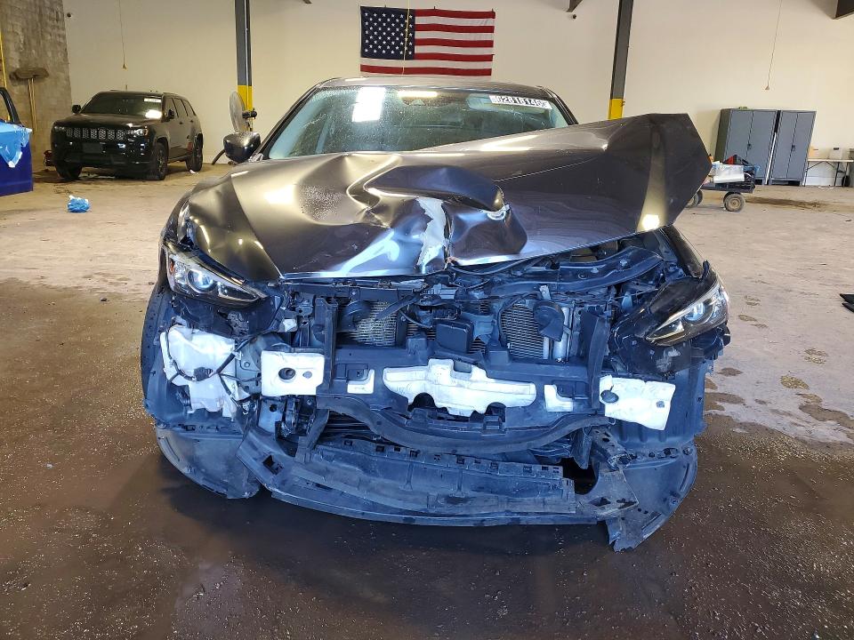 Photo 5 from auction – 2019 MAZDA 6 with VIN JM1GL1VM4K1500778