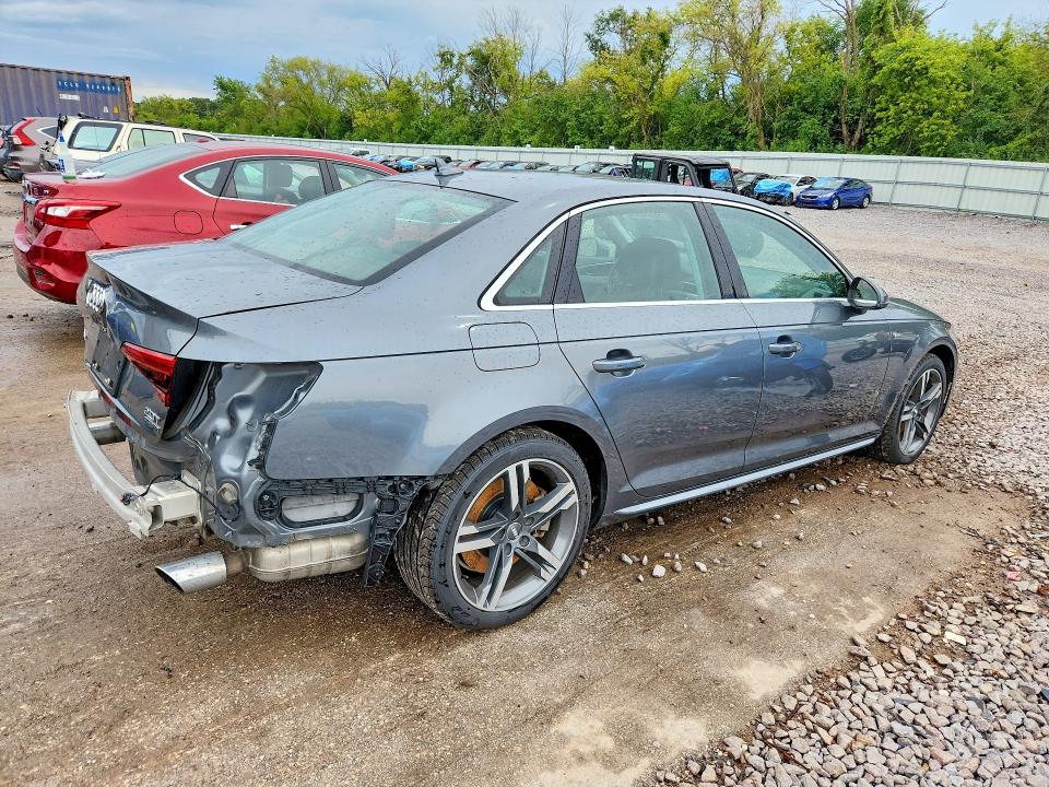 Photo 3 from auction – 2017 AUDI A4 with VIN WAUENAF42HN022052