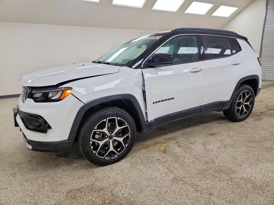 JEEP COMPASS 2026 with VIN 3C4NJDCN8TT270716 - Photo from auction