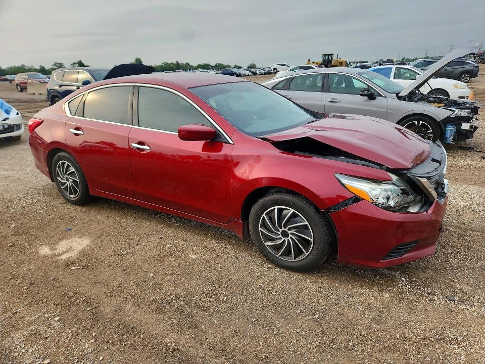 Photo 4 from auction – 2017 NISSAN ALTIMA with VIN 1N4AL3AP8HC252099