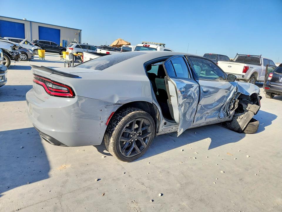 Photo 3 from auction – 2022 DODGE CHARGER with VIN 2C3CDXBG8NH206081