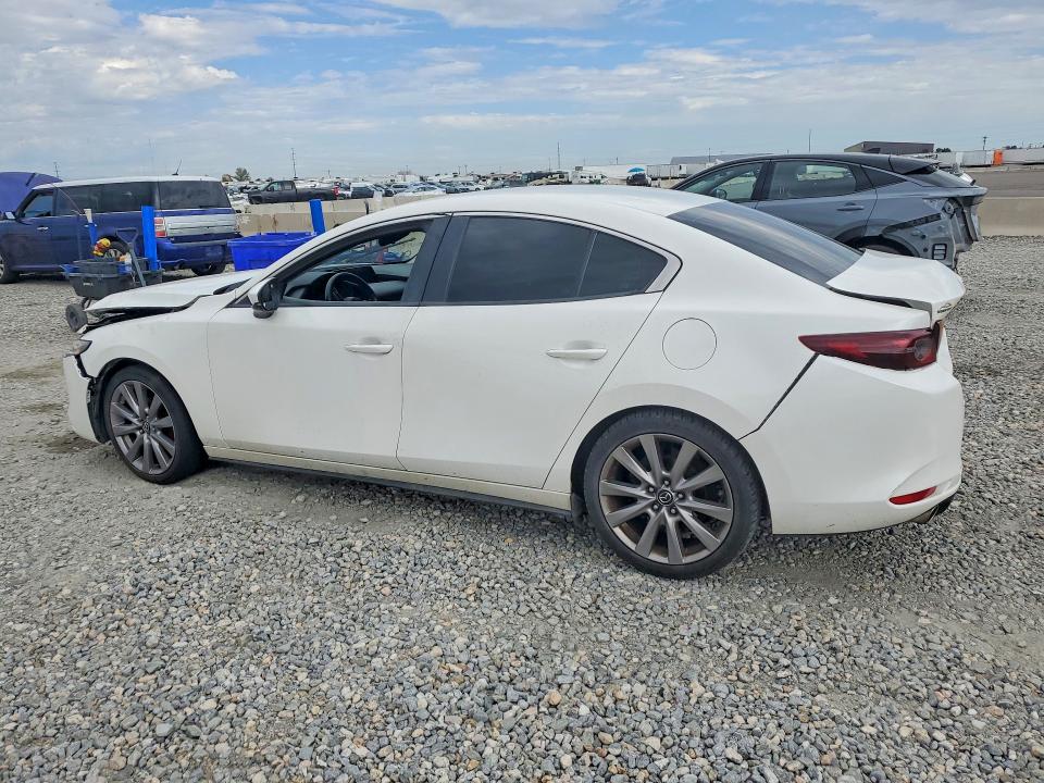 Photo 2 from auction – 2020 MAZDA 3 with VIN 3MZBPACL5LM126689