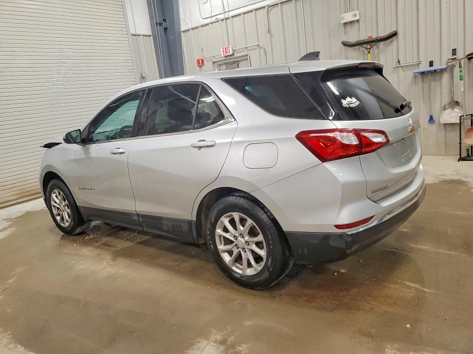 Фото 2 с аукциона – 2018 CHEVROLET EQUINOX с VIN 3GNAXJEV7JS550727