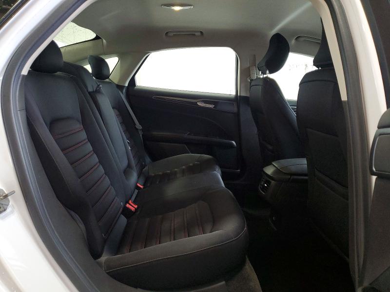 Photo 10 from auction – 2016 FORD FUSION with VIN 3FA6P0T90GR322525