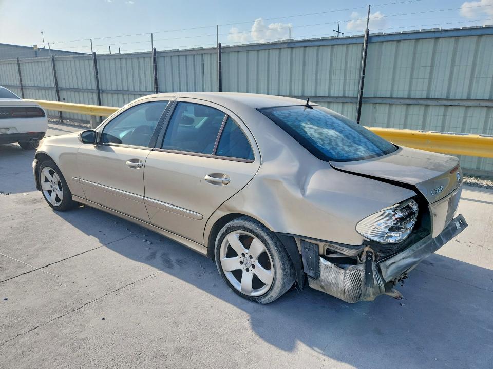 Photo 2 from auction – 2004 MERCEDES-BENZ E with VIN WDBUF65J04A520122